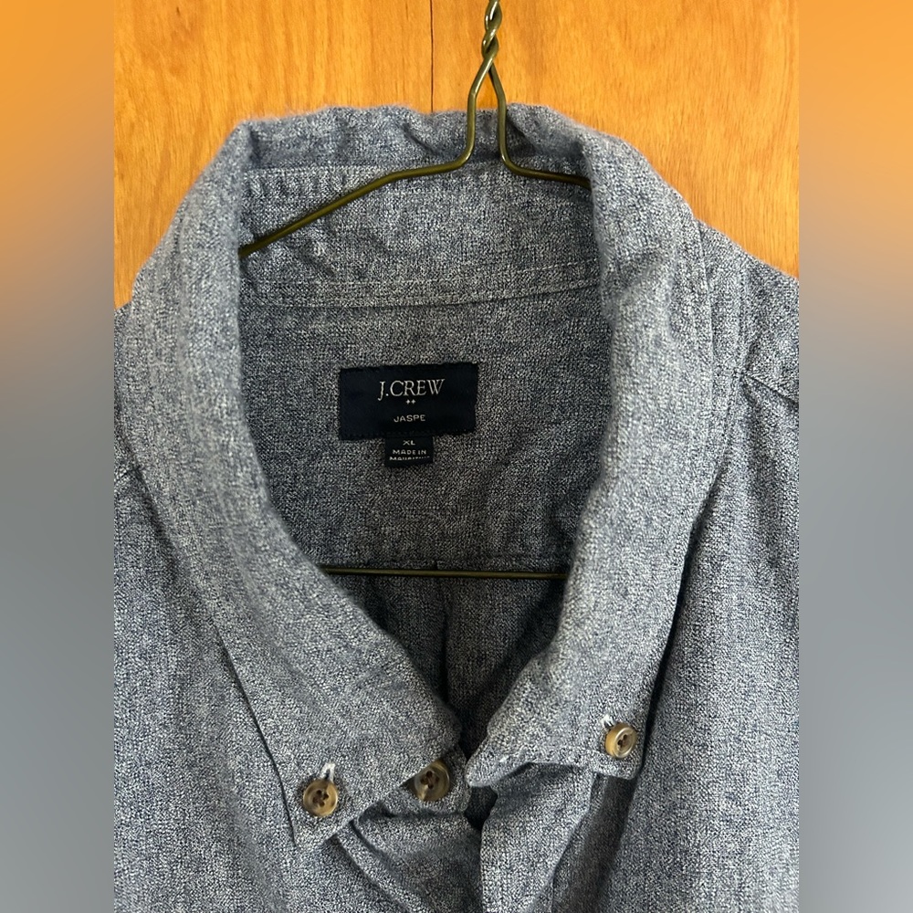J. Crew Men's Casual Button-Down Shirt in Heathered Blue